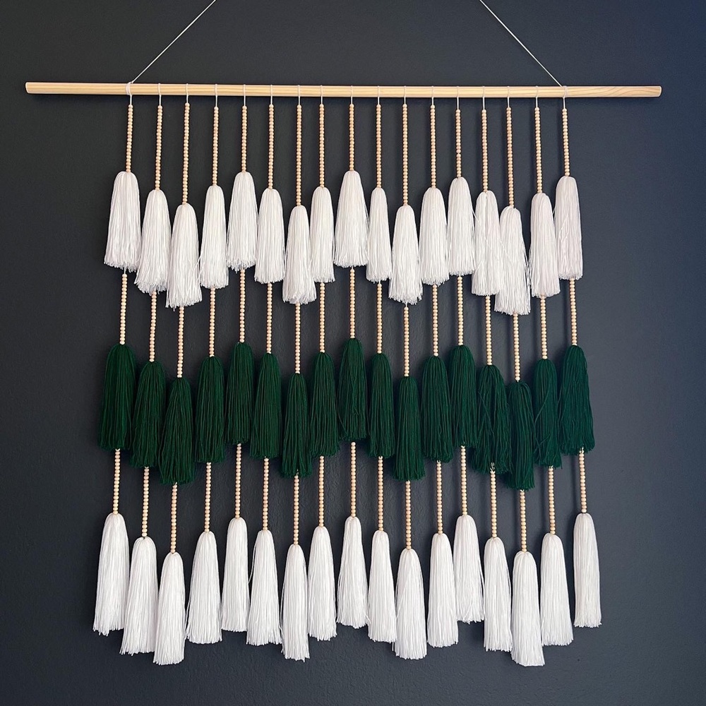 Handmade Yarn Tassel Wall Hanging Garland Fiber Art